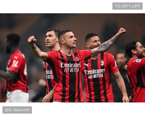 意甲重磅对决：AC米兰与国际米兰德比之战激烈争夺关键三分