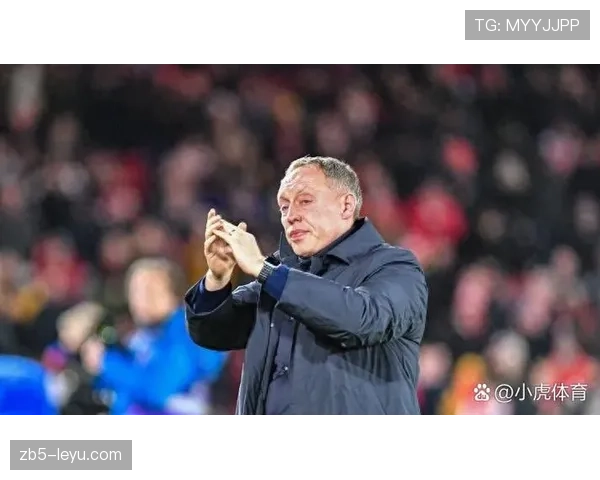 史蒂夫·库珀获英超新机遇，开启执教生涯新篇章