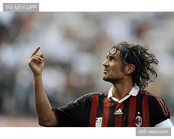 马尔蒂尼传奇再续：荣誉征程铸就不朽足球丰碑