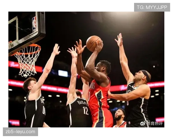 线内线外判罚标准到底有多复杂？裁判如何精准判定边界线上的球权归属