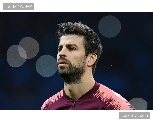 皮克这日子过得，退役了还在晒游艇，真当自己是豪门永动机啊？